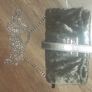 Gap silver shining purse